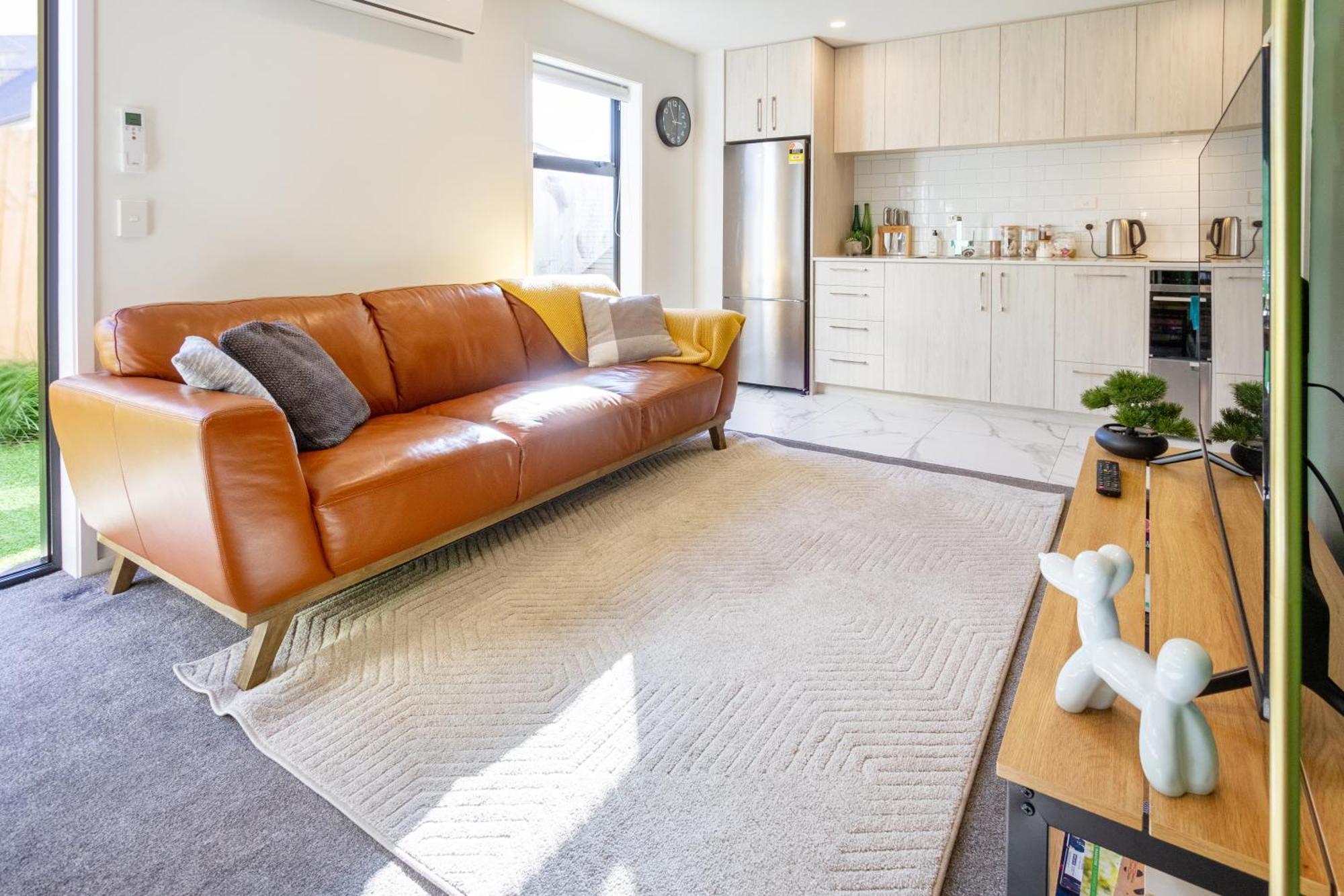 Gorgeous In Green - 2 Bed Central Oasis W/King Bed Christchurch Dış mekan fotoğraf